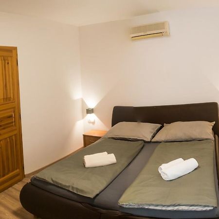 Oazis Apartman Keszthely Exterior photo